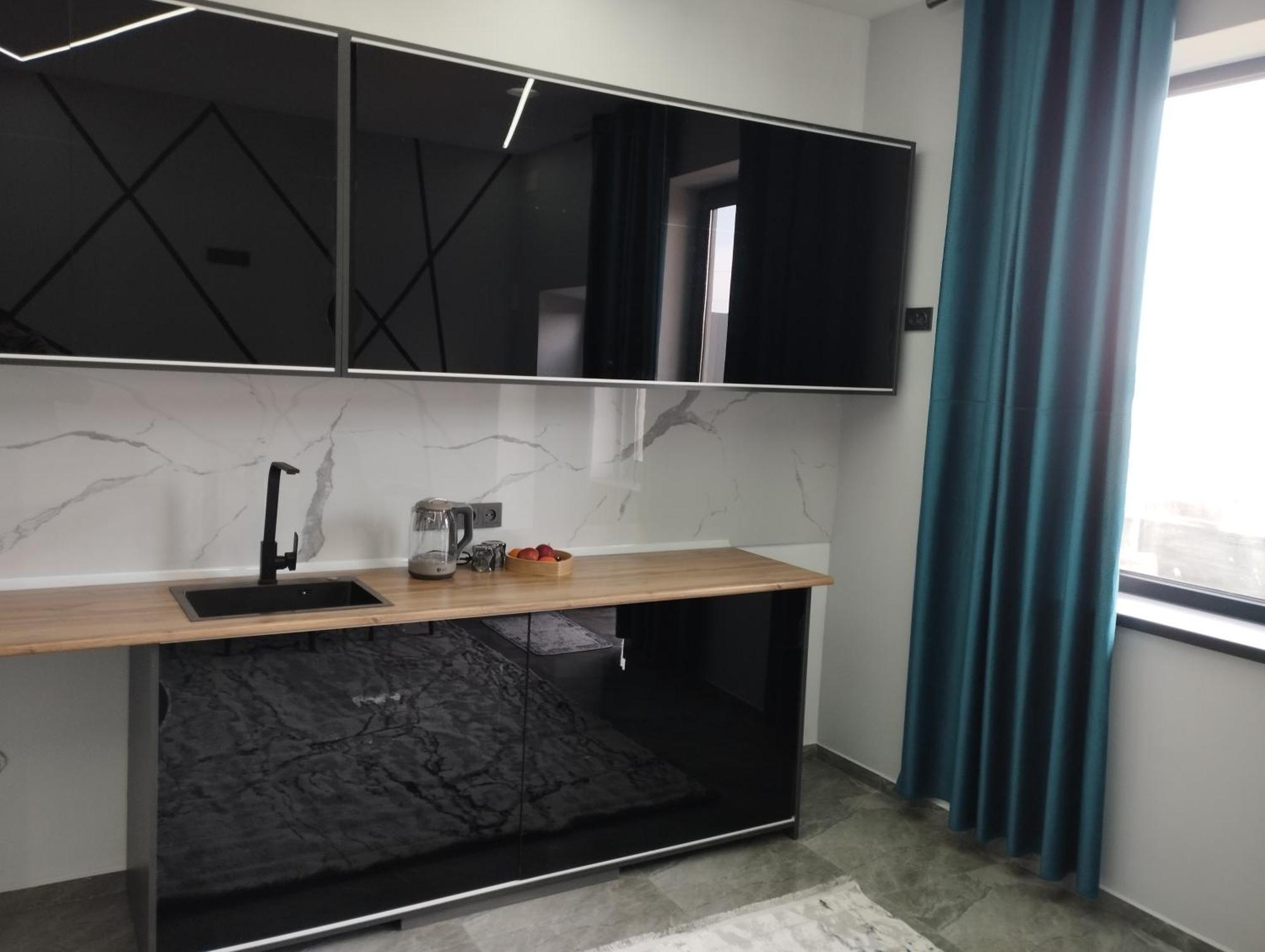 Lumi Hotel Bishkek Ngoại thất bức ảnh