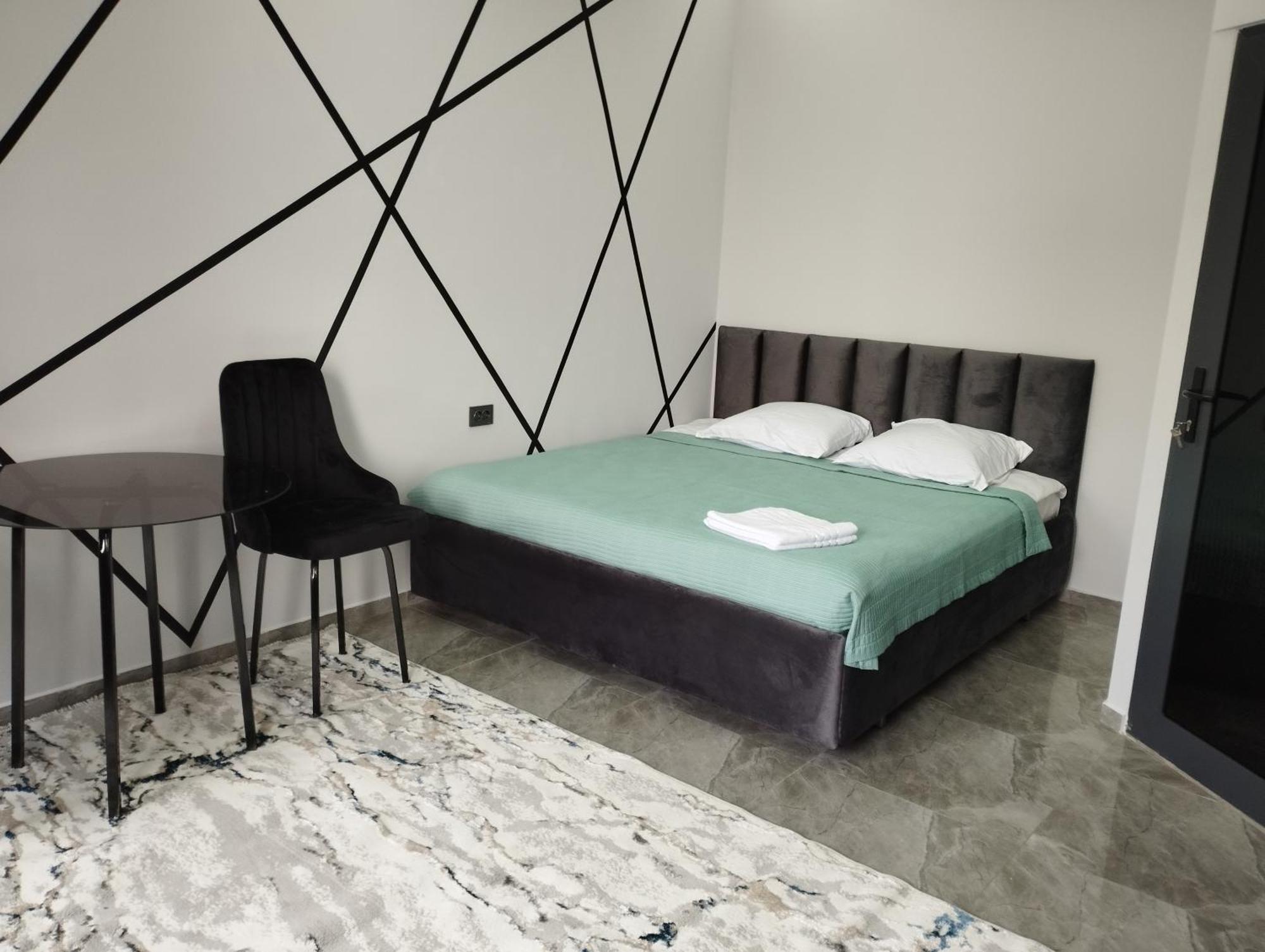Lumi Hotel Bishkek Ngoại thất bức ảnh